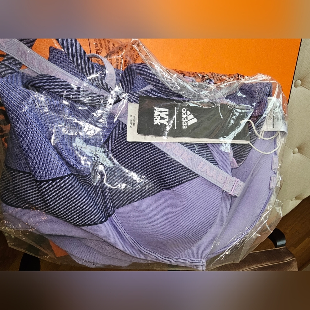 💥SOLD💥NWT Adidas x Ivy Park Knit Catsuit Purple Glow Rodeo Size Large - Picture 6 of 6